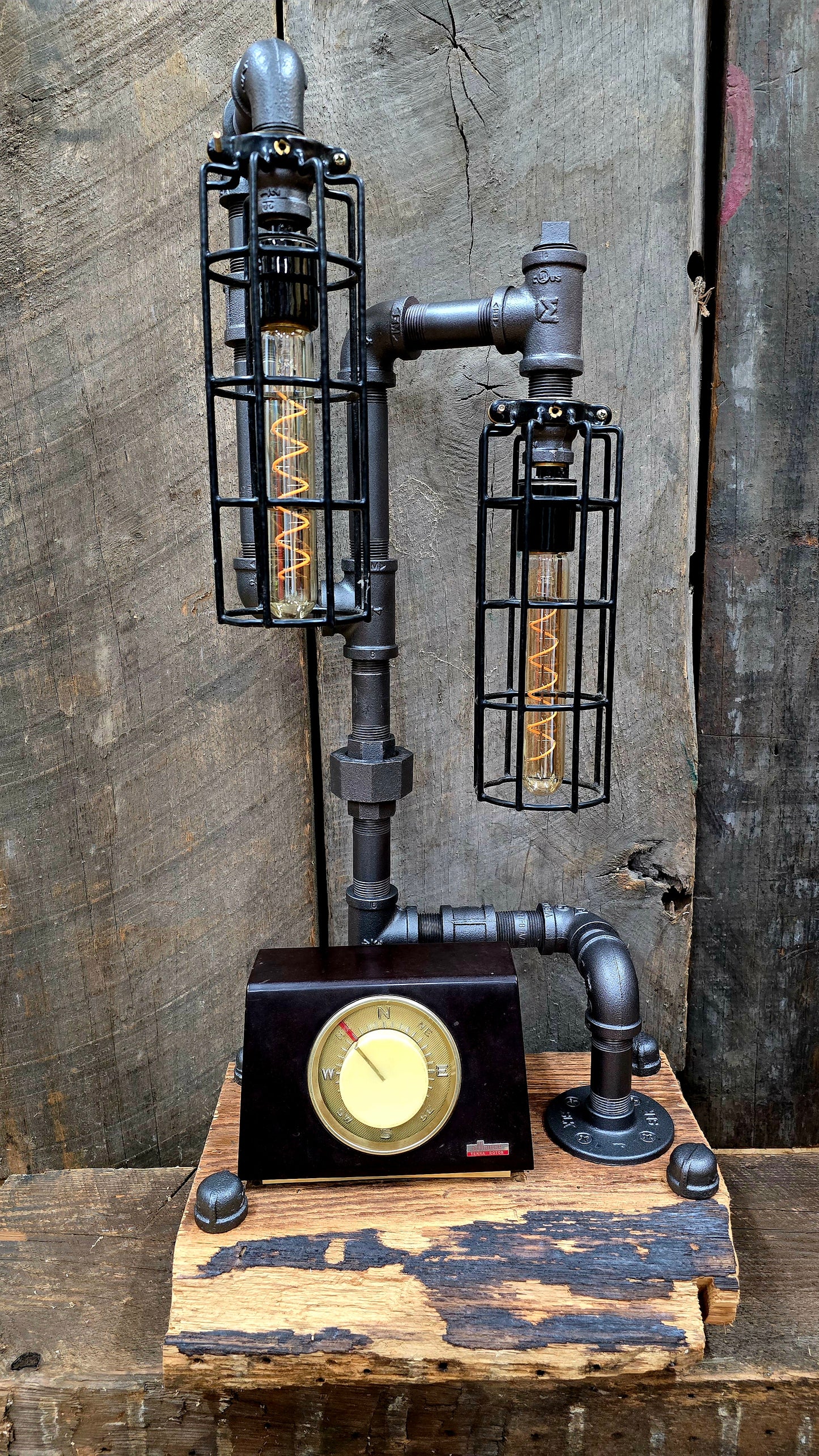 Alliance Rotary Box Lamp #007