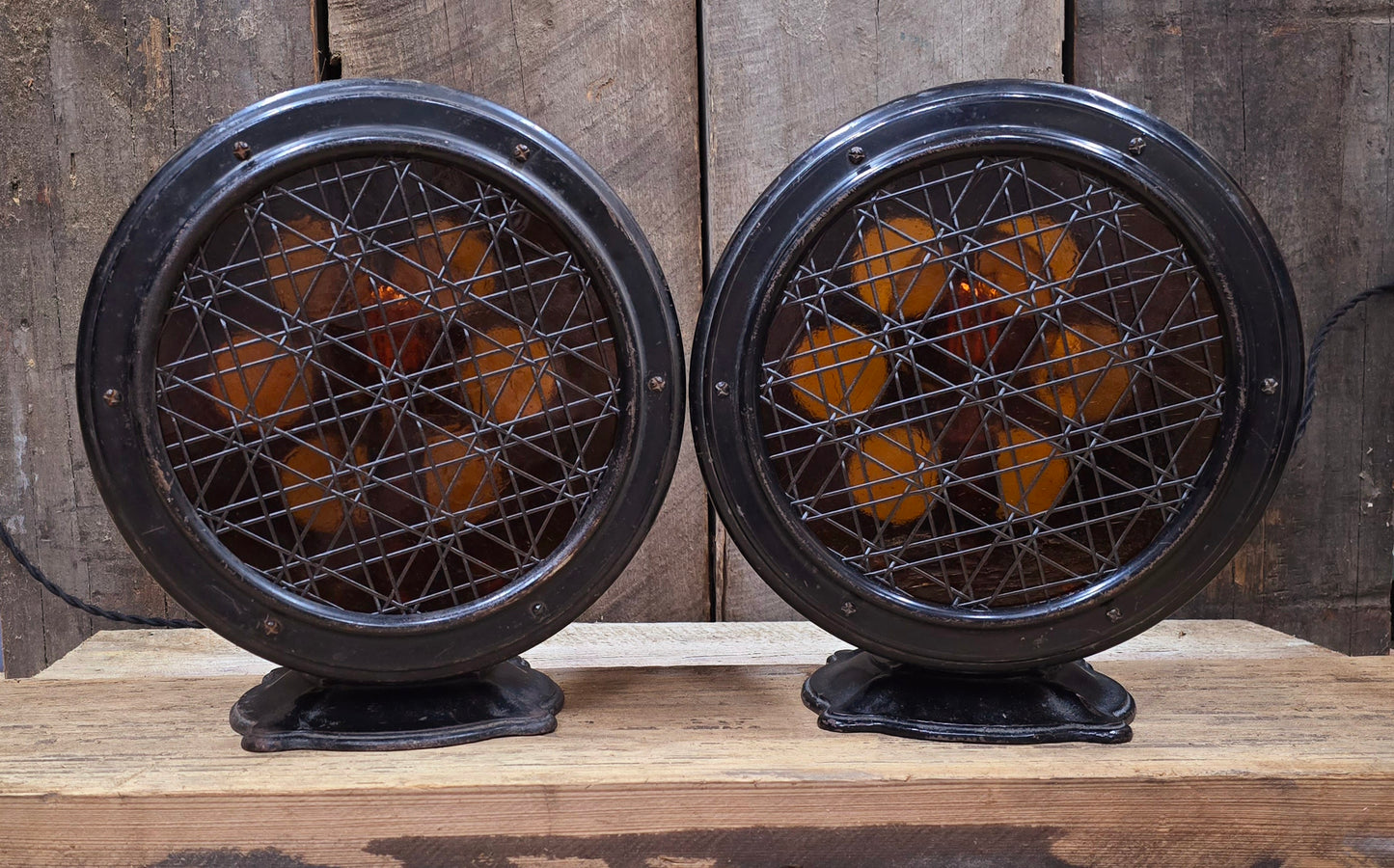 Atwater Kent Type F2 Speaker Lamp #009/010