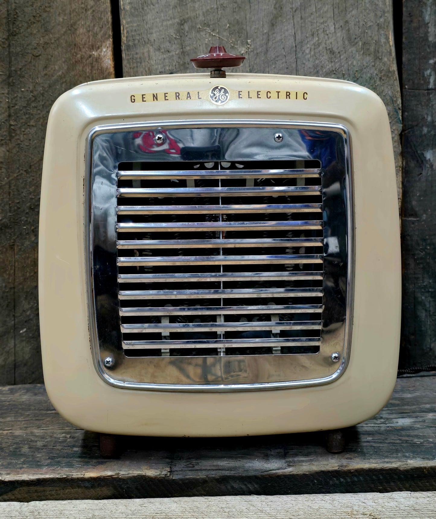 Vintage GE Space Heater Lamp #041