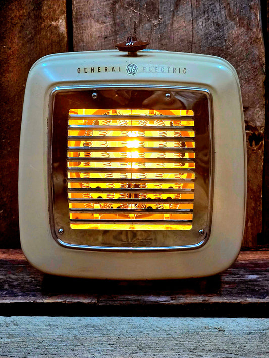 Vintage GE Space Heater Lamp #041